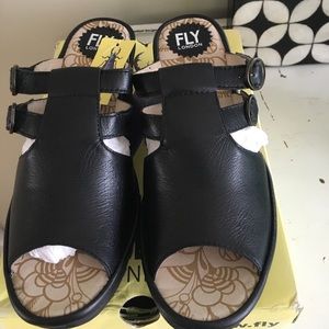 Fly London Yawe Sandal